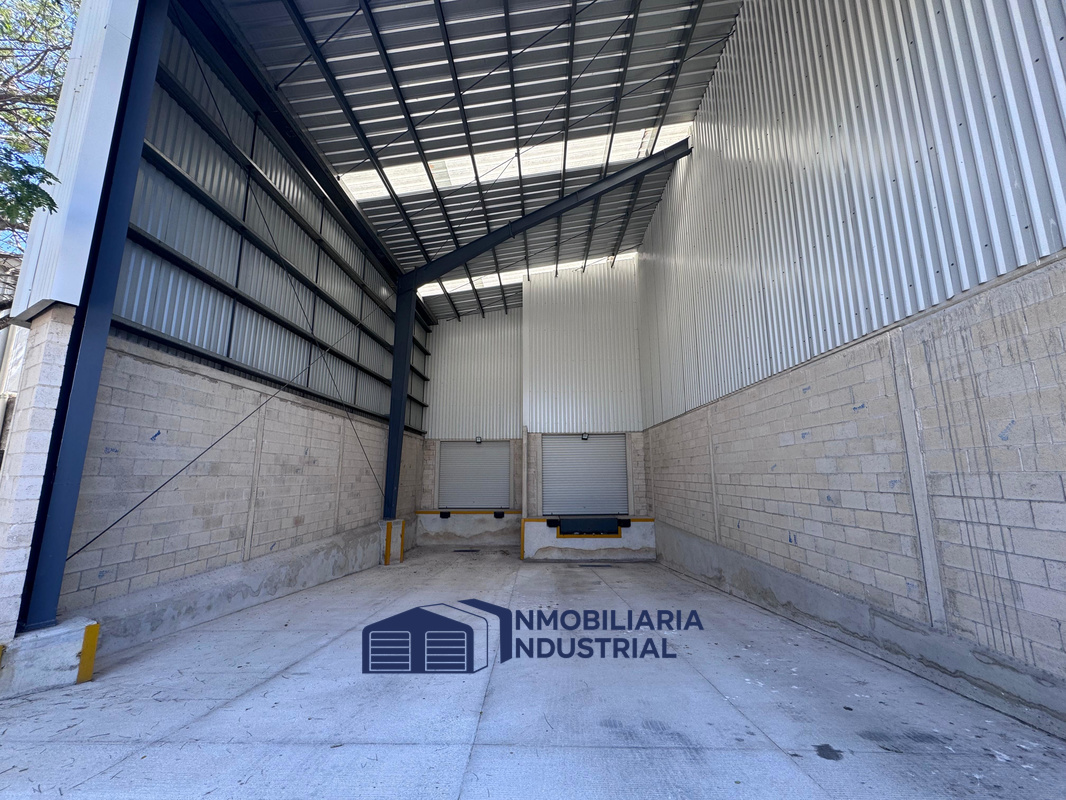 1,100 M2 CD INDUST (22)