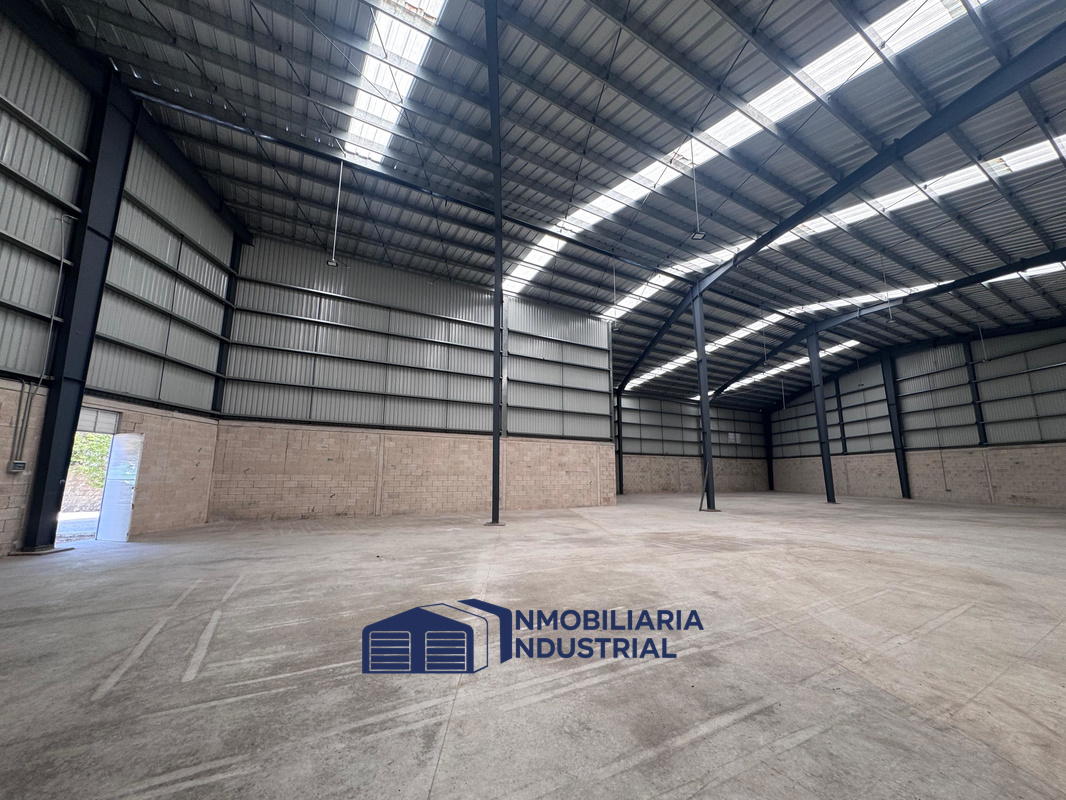 1,100 M2 CD INDUST (9)