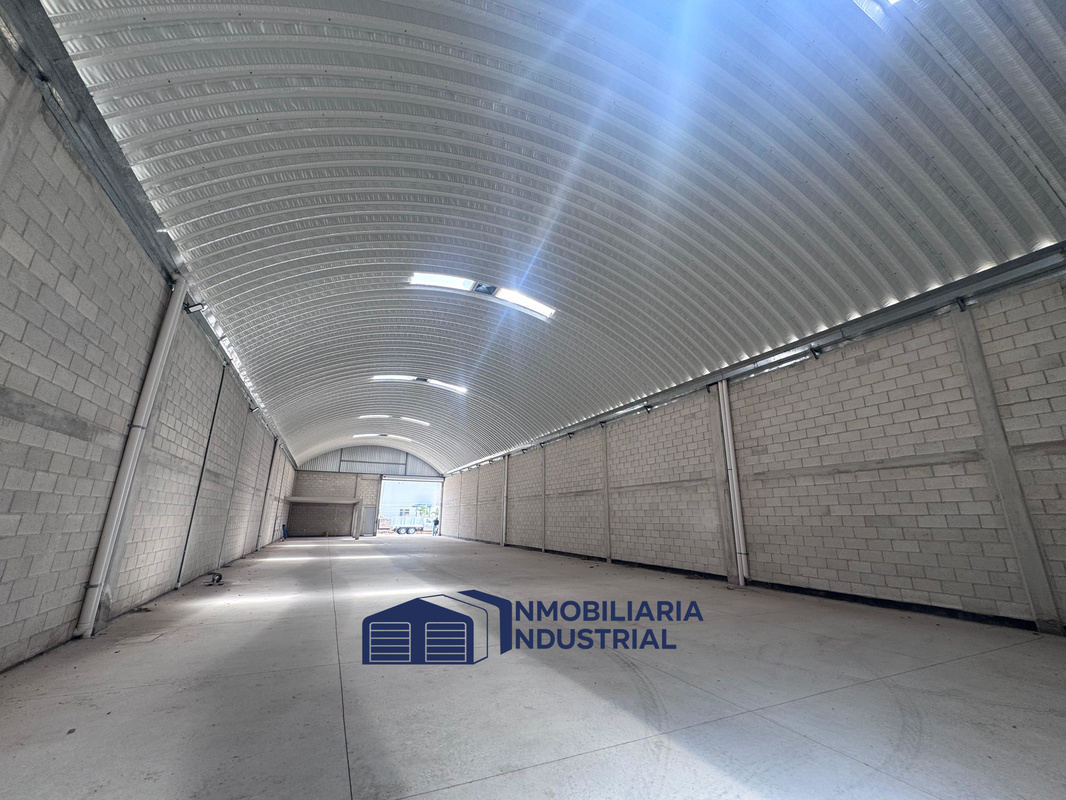 600 M2 CHICHI SUAREZ (9)