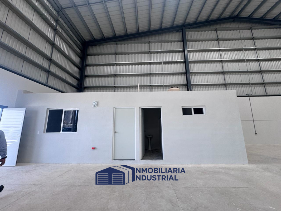 1,200 M2 CD INDUST (3)