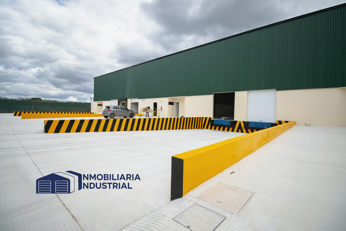 06-ANDENES BODEGA TIPO B